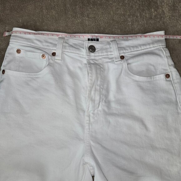 2/$20 GAP white denim shorts, size 2/26, high rise 4" - Picture 6 of 12